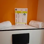 Unisotel Lyon Eurexpo Hotel 2*