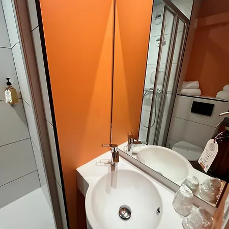 Hotel Unisotel Lyon Eurexpo