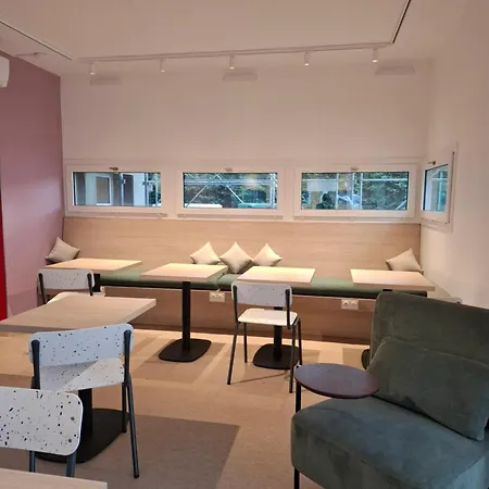 Hotel Unisotel Lyon Eurexpo